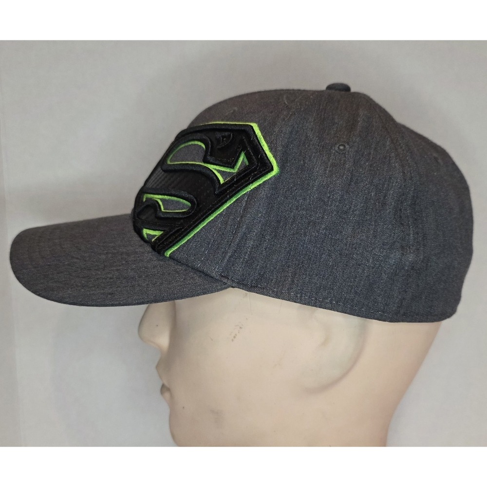 Superman Baseball Hat Adutls Gray DC Comics Gray Flex Fit Cap - Picture 2 of 7